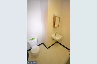 70 Hatfield Pike #BUILDING 4, Souderton, PA 18964 - Photo 16