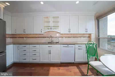 1001 City Avenue #EC1106, Wynnewood, PA 19096 - Photo 14