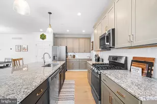 186 Spring Ln, Royersford, PA 19468 - Photo 6