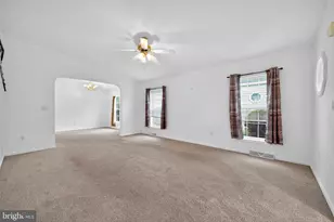 601 Village Way, Royersford, PA 19468 - Photo 4