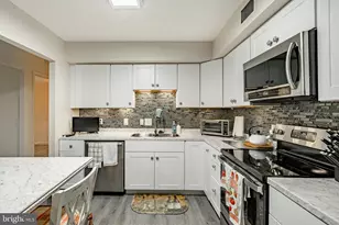 11004 Valley Forge Cir, King of Prussia, PA 19406 - Photo 12