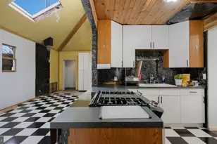 2943 E Walnut St, Colmar, PA 18915 - Photo 8