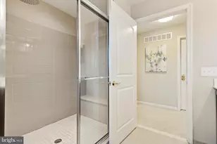 2045 Pleasant Valley Dr, Lansdale, PA 19446 - Photo 18