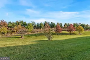 2045 Pleasant Valley Dr, Lansdale, PA 19446 - Photo 28