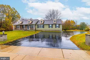 1608 County Line Rd, Chalfont, PA 18914 - Photo 2