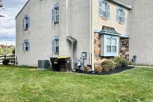 2515 Fieldcrest Ave, Norristown, PA 19403 - Photo 2