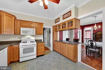 253 E 10th Avenue, Conshohocken, PA 19428 - Photo 8