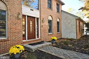 906 N Trooper Rd, Eagleville, PA 19403 - Photo 2