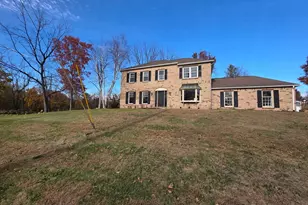 15 Thomas Ln, Gilbertsville, PA 19525 - Photo 2