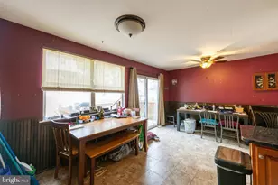 703 Holly Dr, Pottstown, PA 19464 - Photo 8