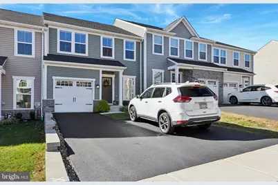 102 Sterling Drive, East Norriton, PA 19401 - Photo 4