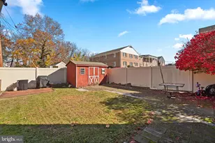 401 W Logan St, Norristown, PA 19401 - Photo 30