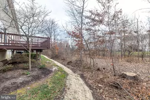 1042 Rosemont Terrace, Pennsburg, PA 18073 - Photo 2