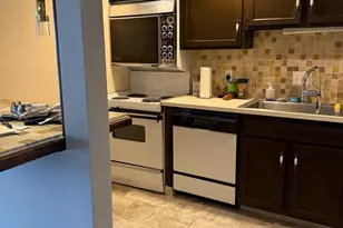 10512 Valley Forge Cir, King of Prussia, PA 19406 - Photo 4