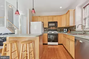 310 Rolling Hill Dr, Plymouth Meeting, PA 19462 - Photo 10