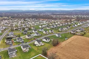 30 Huntsville Dr, Gilbertsville, PA 19525 - Photo 10