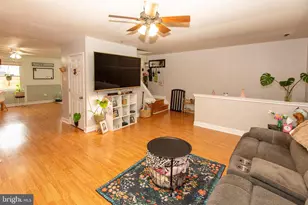 536 Valley Ln, Souderton, PA 18964 - Photo 4