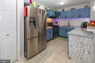 536 Valley Ln, Souderton, PA 18964 - Photo 8