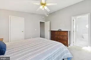 1077 Scenic View Dr, Schwenksville, PA 19473 - Photo 10