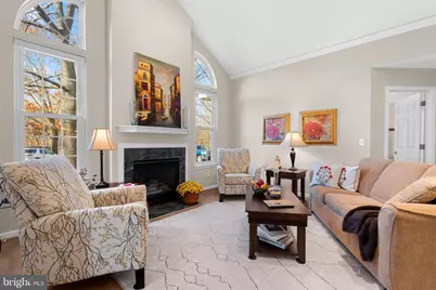 124 Hollybush Circle, Souderton, PA 18964 - Photo 6