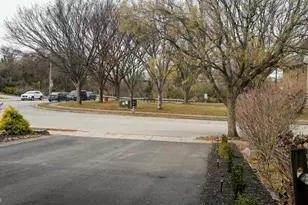 133 Sutcliffe Ln, Conshohocken, PA 19428 - Photo 2