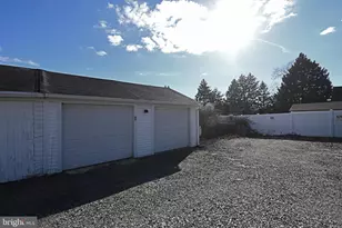 621 N Forest, Norristown, PA 19403 - Photo 38