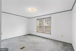 907 Lakeview Dr, Green Lane, PA 18054 - Photo 24