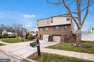 109 Hamlet Dr, King of Prussia, PA 19406 - Photo 2