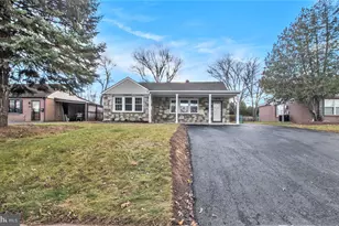 711 W County Line Rd, Hatboro, PA 19040 - Photo 2