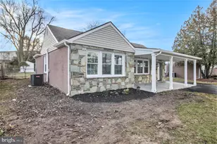 711 W County Line Rd, Hatboro, PA 19040 - Photo 4