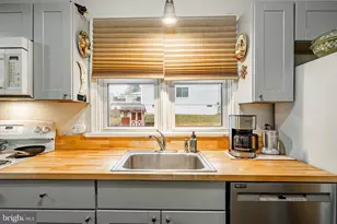 1143 Cherry St, Pottstown, PA 19464 - Photo 8