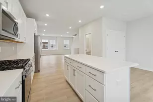 19 E Front St, Bridgeport, PA 19405 - Photo 8