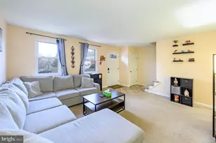 171 Hopewell Ln, Telford, PA 18969 - Photo 4