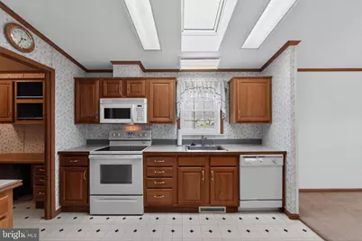 405 Village Way, Royersford, PA 19468 - Photo 12