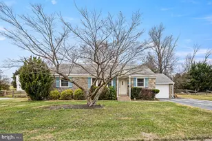 2039 Berkley Rd, Norristown, PA 19403 - Photo 2