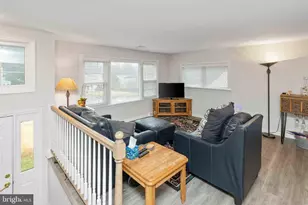 472 Woodward Dr, Huntingdon Valley, PA 19006 - Photo 4