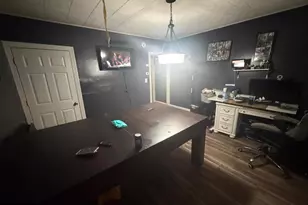 9 E Basin St, Norristown, PA 19401 - Photo 8