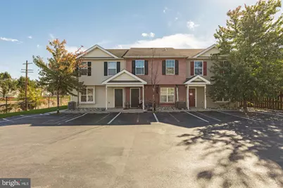 56 S Charlotte Street #B3, Pottstown, PA 19464 - Photo 2