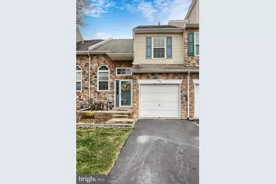 557 Broxton Court, Harleysville, PA 19438 - Photo 2