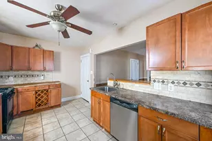 812 N Evans St, Pottstown, PA 19464 - Photo 8