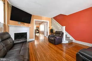 812 N Evans St, Pottstown, PA 19464 - Photo 2
