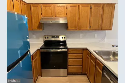 83 W Laurel Avenue #1ST FL, Cheltenham, PA 19012 - Photo 6