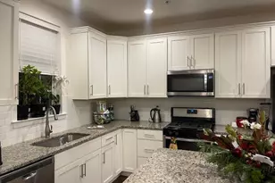 8 Manchester Dr, Hatboro, PA 19040 - Photo 2