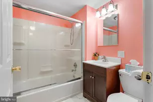 106 Glenwood Ave, Trooper, PA 19403 - Photo 24