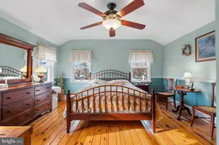 106 Glenwood Ave, Trooper, PA 19403 - Photo 4