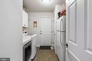 501 Blue Bell Springs Dr, Blue Bell, PA 19422 - Photo 30