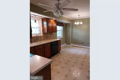 13 Heatherwood Hill, Norristown, PA 19403 - Photo 6