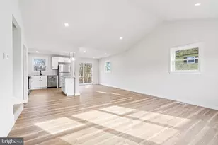 107 Maple Ave, Willow Grove, PA 19090 - Photo 4