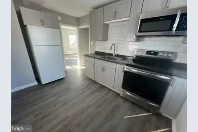 17 W Fourth St. #2ND FLOOR, Lansdale, PA 19446 - Photo 4