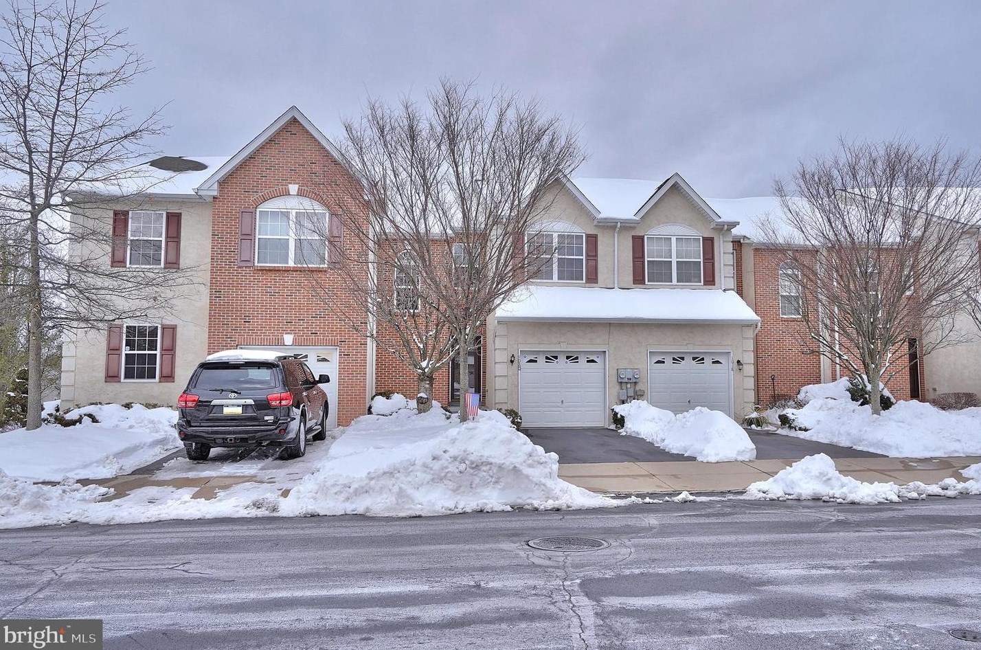 1020 Vanguard Dr, Red Hill, PA 18076-1492